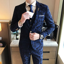 Load image into Gallery viewer, 2017 New Autumn Winter Floral Groom Suit HIgh Quality Costume Homme Baroque Vintage MenS Suits Wedding Groom 3XL
